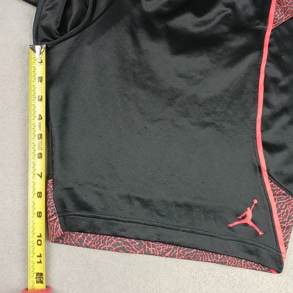Jordan Shorts Mens Large Dri-FIT Basketball Elephant Print Black Red